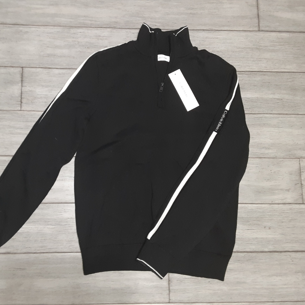 Calvin Klein pullover size large